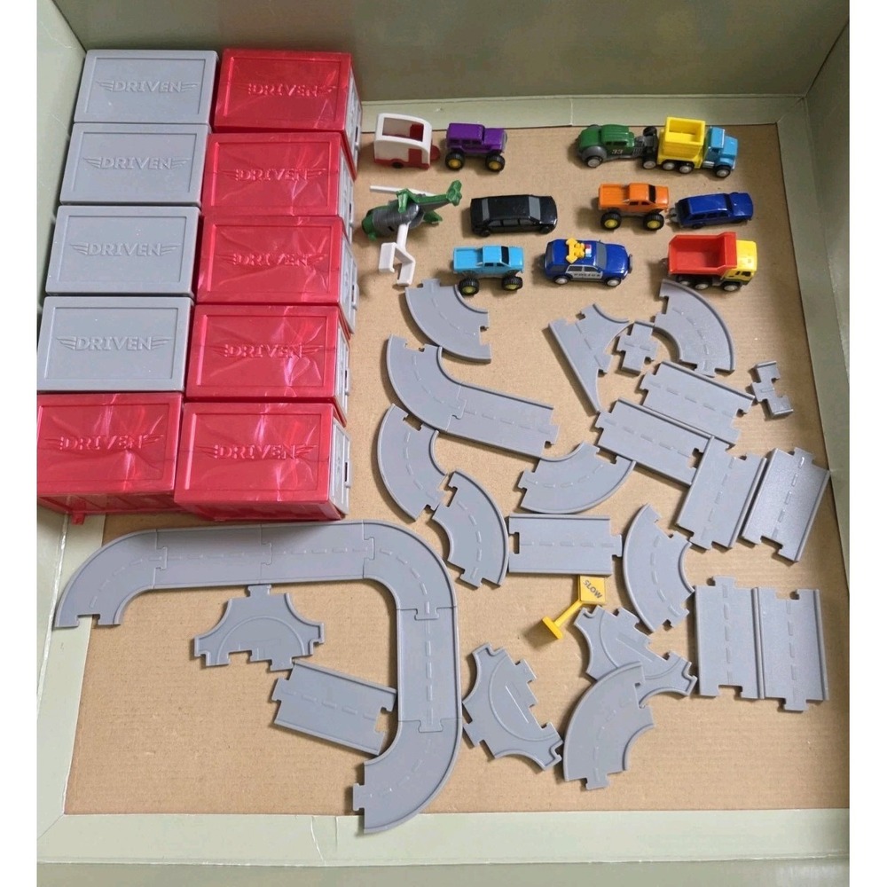 DRIVEN by BATTAT Pocket Series Mini Micro Lot of 11 Vehicles Track Garages - Picture 3 of 7